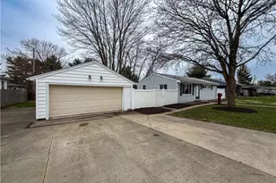 856 Eichelberger Dr, Urbana, OH 43078 - Photo 4