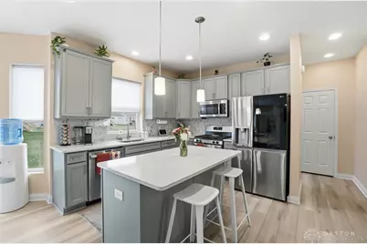 685 Dewmar Drive, Beavercreek Twp, OH 45434 - Photo 16