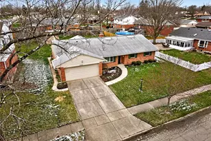 4359 Sunnydale Pl, Kettering, OH 45429 - Photo 2