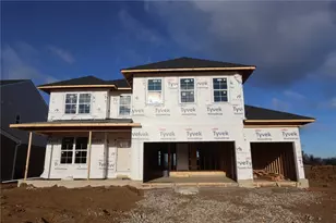 9225 Bottega Dr, Washington Twp, OH 45458 - Photo 2