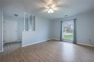 310 Evergreen Dr, Springboro, OH 45066 - Photo 2