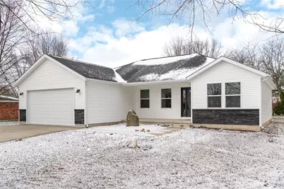 1389 Leon Drive, West Alexandria, OH 45381 - Photo 4