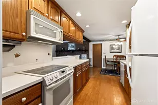 1547 Ambridge Rd, Centerville, OH 45459 - Photo 12