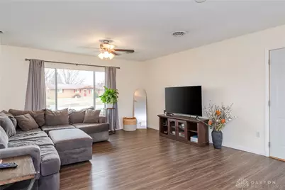 8677 Oriole Drive, Franklin, OH 45005 - Photo 12