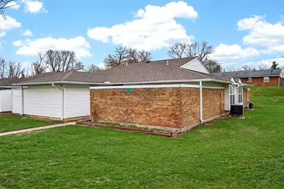 5871 Troy Villa Boulevard, Huber Heights, OH 45424 - Photo 30