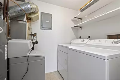 5871 Troy Villa Boulevard, Huber Heights, OH 45424 - Photo 16