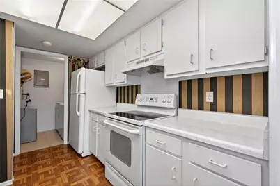 5871 Troy Villa Boulevard, Huber Heights, OH 45424 - Photo 14