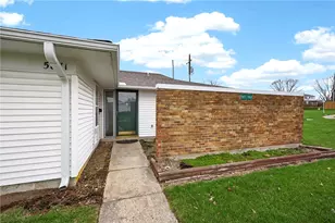 5871 Troy Villa Blvd, Huber Heights, OH 45424 - Photo 2