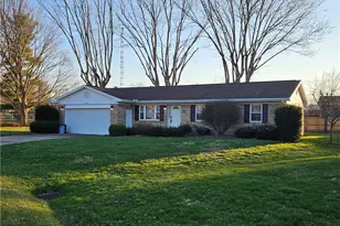 1065 Clover Ct, Xenia, OH 45385 - Photo 2