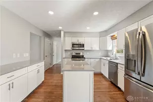 2214 Hillrise Cir, Bellbrook, OH 45305 - Photo 12