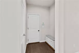 9562 Aspen Brook Ct, Clearcreek Twp, OH 45458 - Photo 8