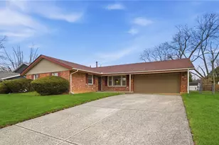 428 Cherrywood Dr, Fairborn, OH 45324 - Photo 2