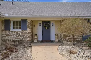 9101 Hoffman Farm Ln, Cincinnati, OH 45242 - Photo 6