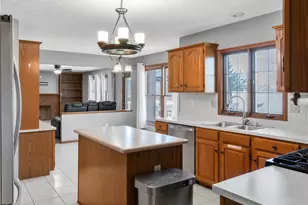 25 Callaway, Clearcreek Twp, OH 45066 - Photo 6