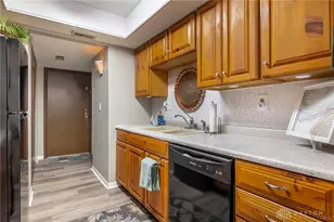 1330 Black Forest Dr, West Carrollton, OH 45449 - Photo 12