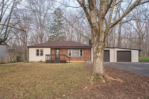 1073 Forest Dr, Beavercreek, OH 45434 - Photo 1