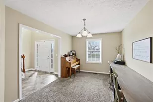 2813 Amberwood Dr, Troy, OH 45373 - Photo 14