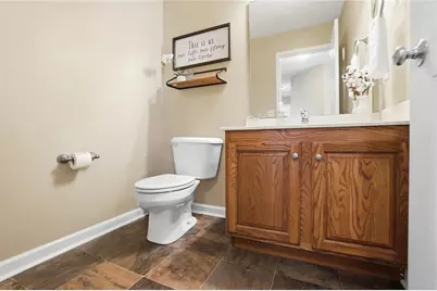 2813 Amberwood Drive, Troy, OH 45373 - Photo 16