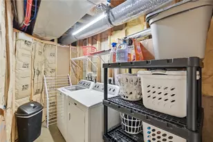 2813 Amberwood Dr, Troy, OH 45373 - Photo 38