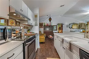 6640 Green Branch Dr, Washington Twp, OH 45459 - Photo 10