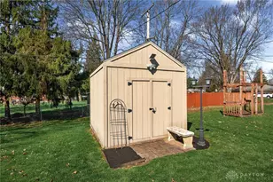 5907 Red Coach Rd, Washington Twp, OH 45429 - Photo 48