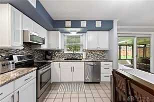 5907 Red Coach Rd, Washington Twp, OH 45429 - Photo 16