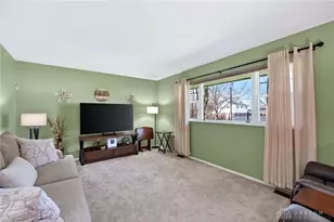 5907 Red Coach Rd, Washington Twp, OH 45429 - Photo 10