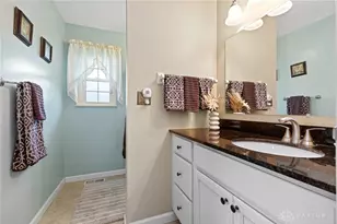 5907 Red Coach Rd, Washington Twp, OH 45429 - Photo 32