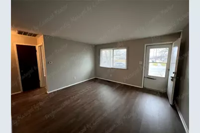 5454 Broomall Street, Huber Heights, OH 45424 - Photo 4