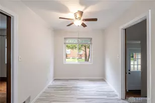 1204 Acorn Dr, Oakwood, OH 45419 - Photo 8