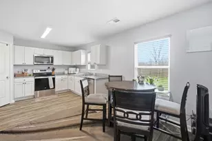 5645 Brampton Pl, Trotwood, OH 45315 - Photo 12