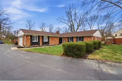 440 Walsingham Court, Centerville, OH 45429 - Photo 2