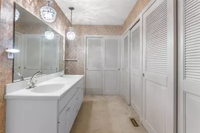 538 W Alex Bell Road, Washington Twp, OH 45459 - Photo 24