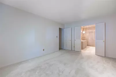 538 W Alex Bell Road, Washington Twp, OH 45459 - Photo 22