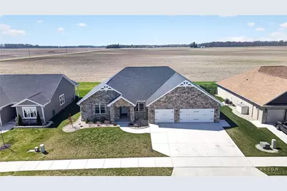 945 Rosenthal Drive, Tipp City, OH 45373 - Photo 4