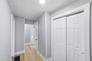 5638 Kitridge Rd, Dayton, OH 45424 - Photo 8