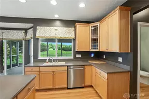 4212 Seema Dr, Dayton, OH 45440 - Photo 16