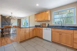 1026 Trianon Dr, Xenia Twp, OH 45385 - Photo 10