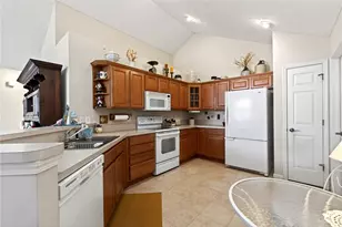 454 Beth Page Cir, Washington Twp, OH 45458 - Photo 18