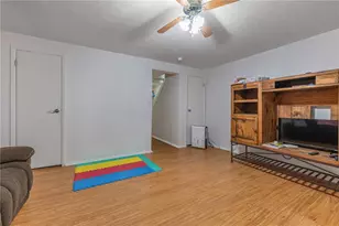 8435 Washington Vlg Dr, Washington Twp, OH 45458 - Photo 18