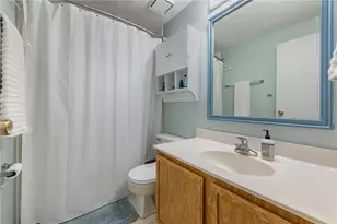 8435 Washington Vlg Dr, Washington Twp, OH 45458 - Photo 12