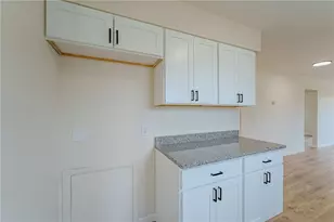 1692 Hopewell Ave, Jefferson Twp, OH 45417 - Photo 10