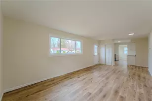 1692 Hopewell Ave, Jefferson Twp, OH 45417 - Photo 8