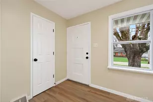 115 Eastdale Dr, Harrison Twp, OH 45415 - Photo 6