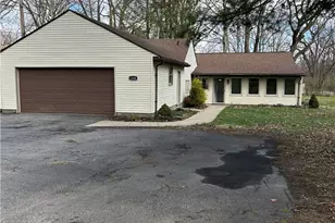 1358 Hanes Rd, Beavercreek Twp, OH 45434 - Photo 1