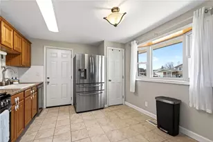 5221 Ottawa Dr, Fairborn, OH 45324 - Photo 10