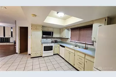 3306 Burgoyne Drive, Dayton, OH 45405 - Photo 10