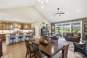 3839 Pepperwell Cir, Sugarcreek Twp, OH 45440 - Photo 14