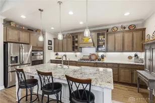 3839 Pepperwell Cir, Sugarcreek Twp, OH 45440 - Photo 8