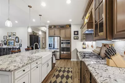 3839 Pepperwell Circle, Sugarcreek Twp, OH 45440 - Photo 10